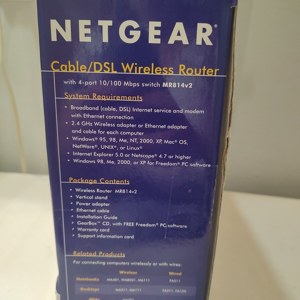 Netgear MR814 V2 11 Mbps 4-Port 10/100 Wireless‎ B Router - Picture 4 of 8